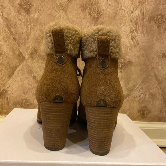 UGG Australia Analise Lace Up Booties - Picture 3 of 6